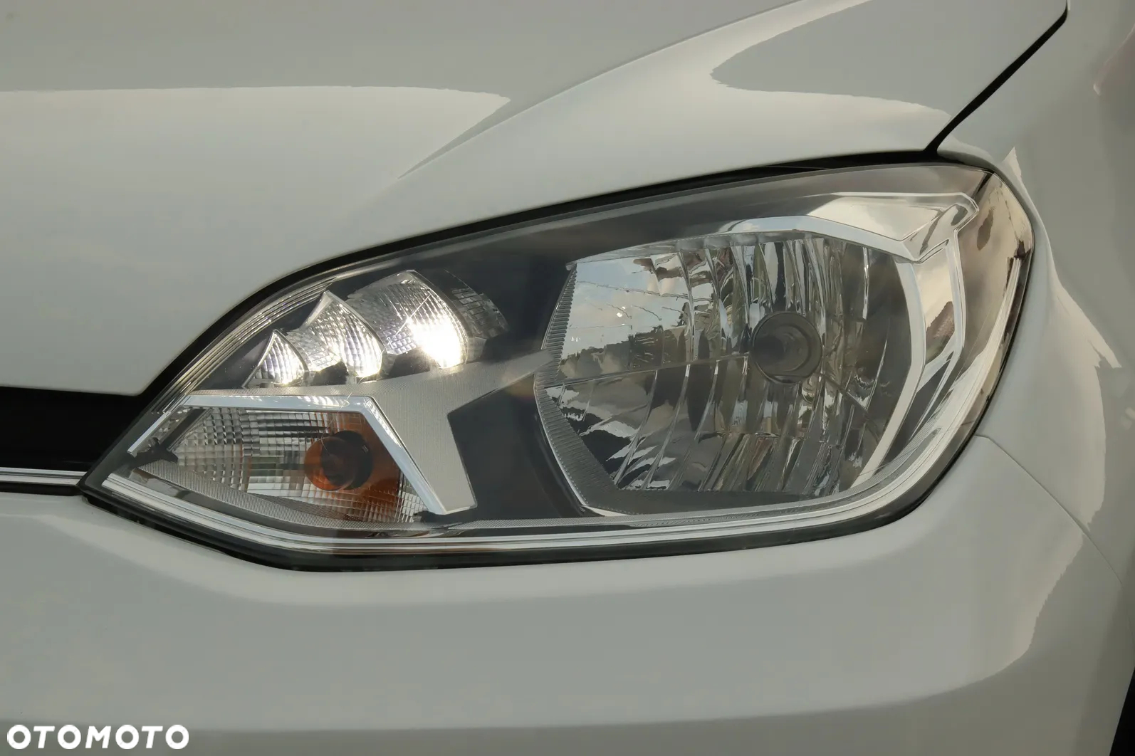 Volkswagen up! 1.0 beats - 36