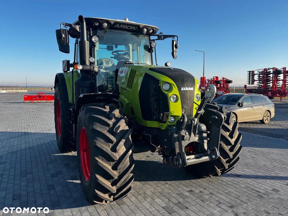 Claas ARION 630 CMATIC - 9
