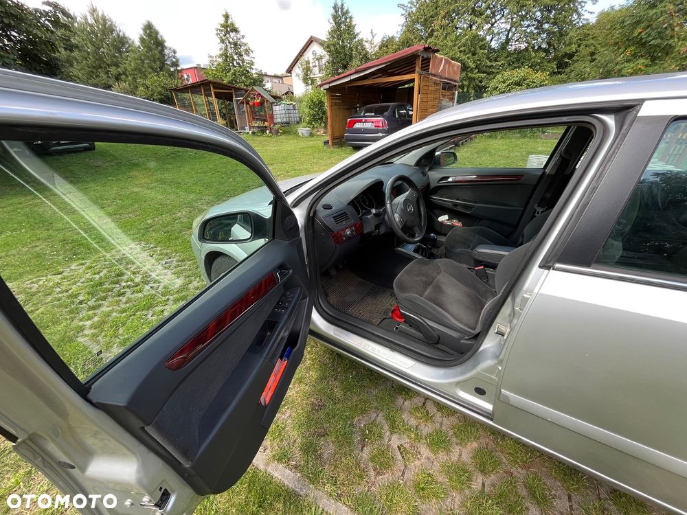 Opel Astra 1.6 Cosmo - 18