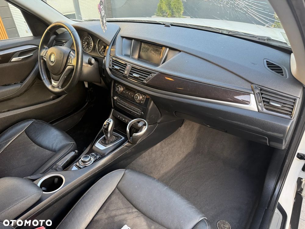 BMW X1 xDrive20d xLine - 16