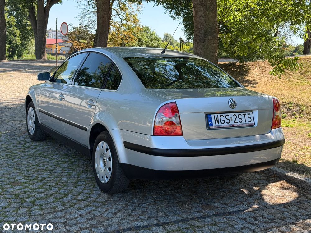 Volkswagen Passat 1.9 TDI - 8