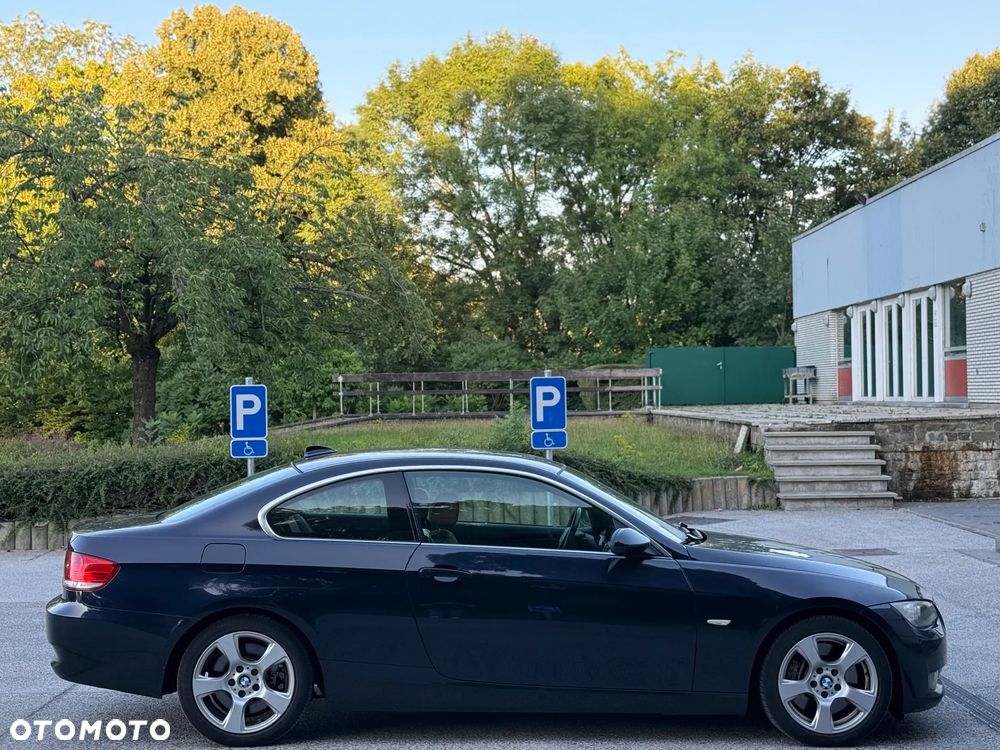 BMW Seria 3 330d Coupe - 5