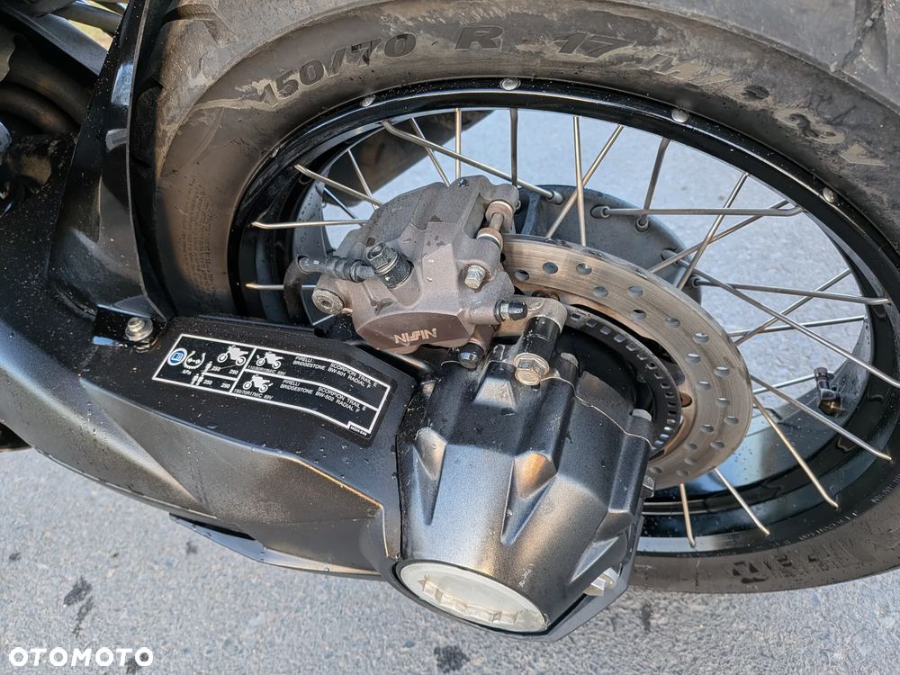 Honda VFR - 24