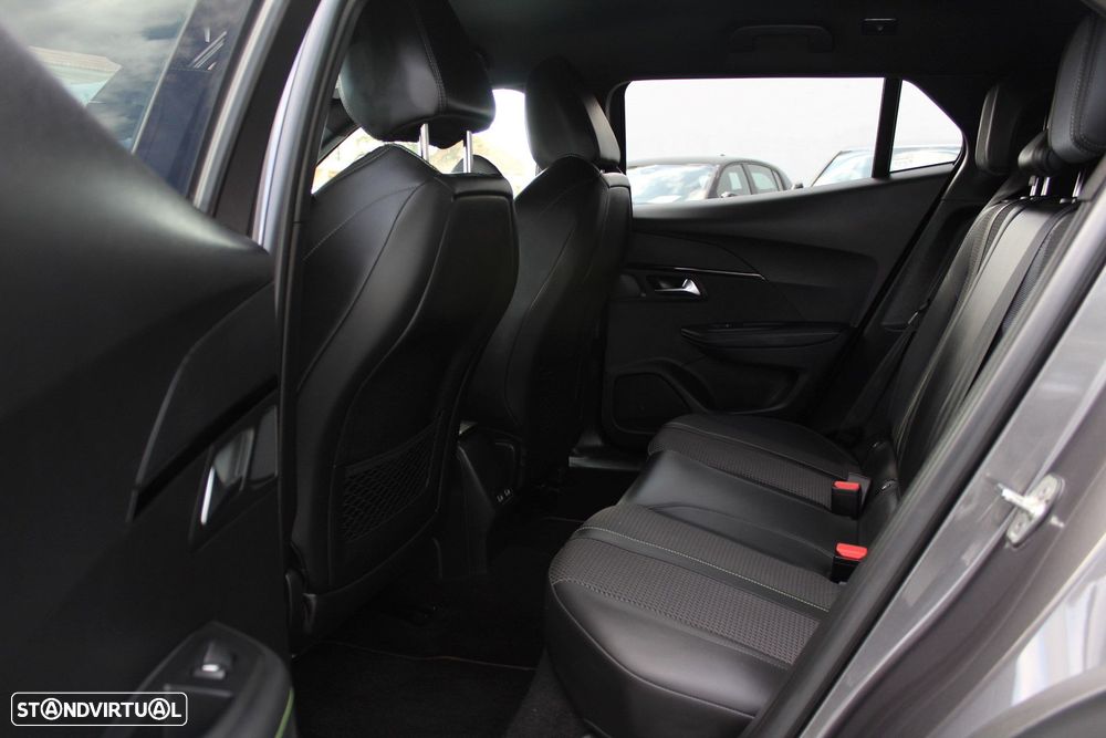 Peugeot 2008 1.2 PureTech GT - 19