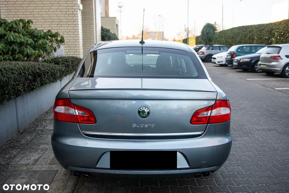 Skoda Superb 3.6 V6 4x4 DSG Elegance - 28