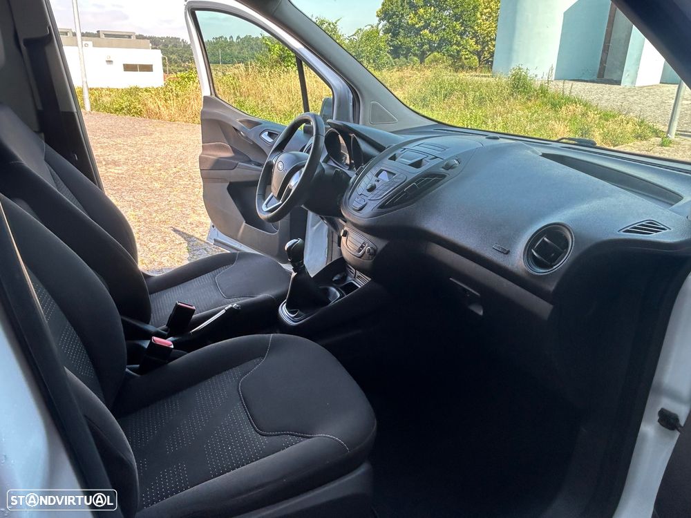 Ford Transit Courier 1.5 Tdci - 14