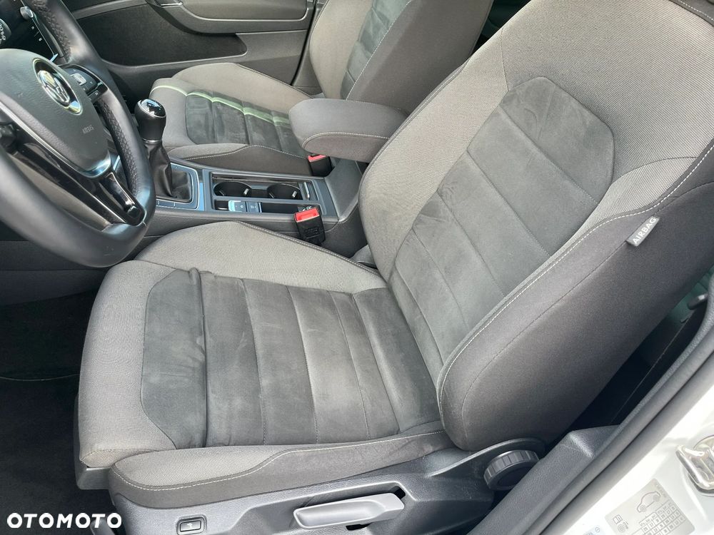 Volkswagen Golf 1.5 TSI ACT OPF BlueMotion Highline - 19