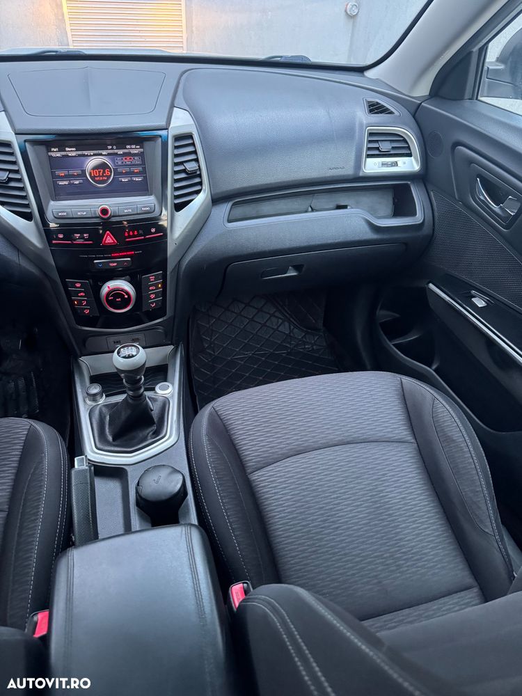 SsangYong Tivoli - 14