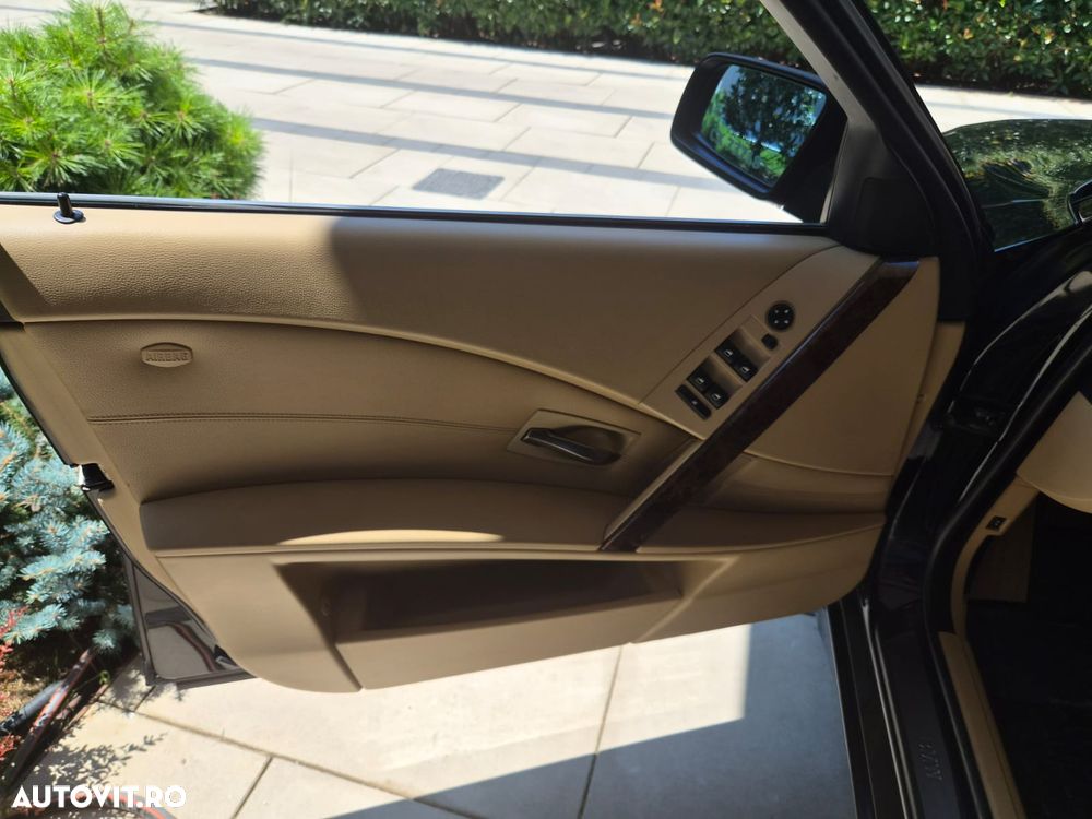 BMW Seria 5 520d - 18