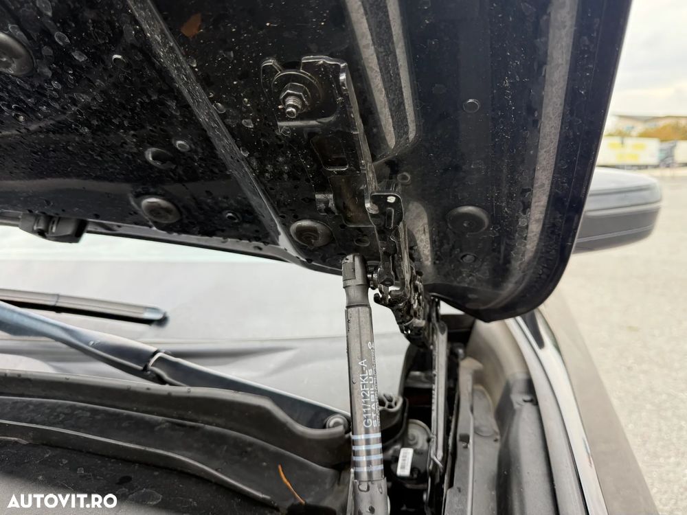 BMW Seria 5 525d Aut. Sport Line - 30