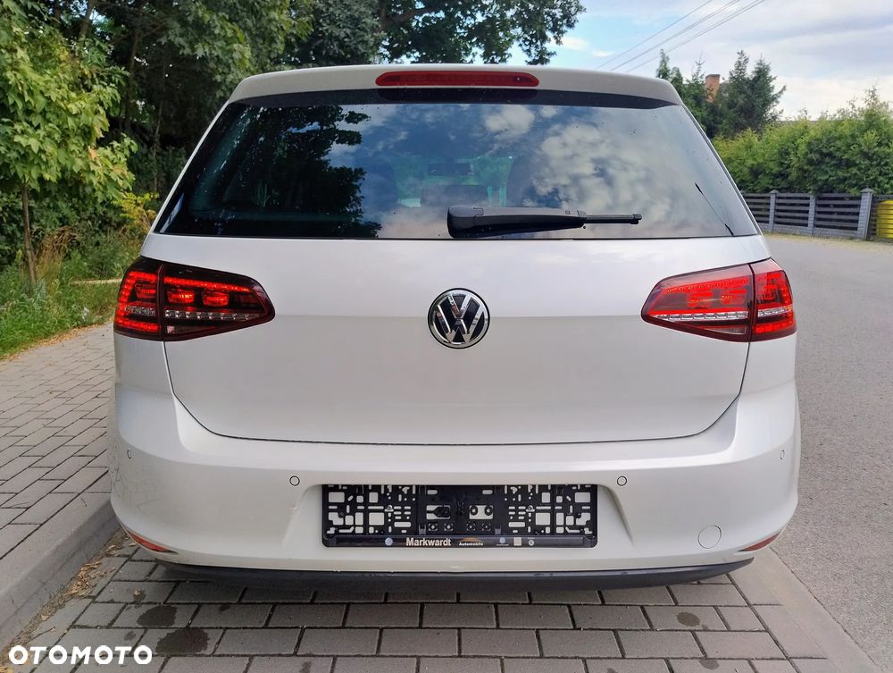 Volkswagen Golf - 37