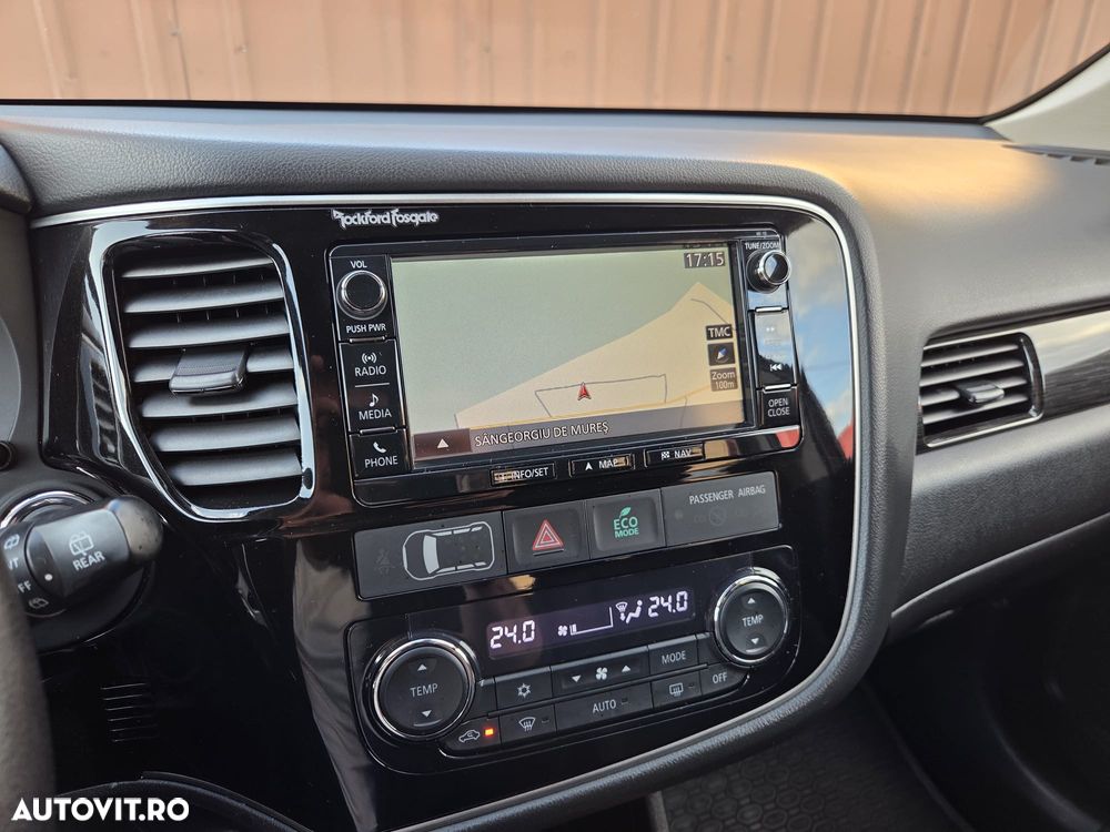 Mitsubishi Outlander 2.2 DI-D 4WD Automatik Diamant Edition+ - 27