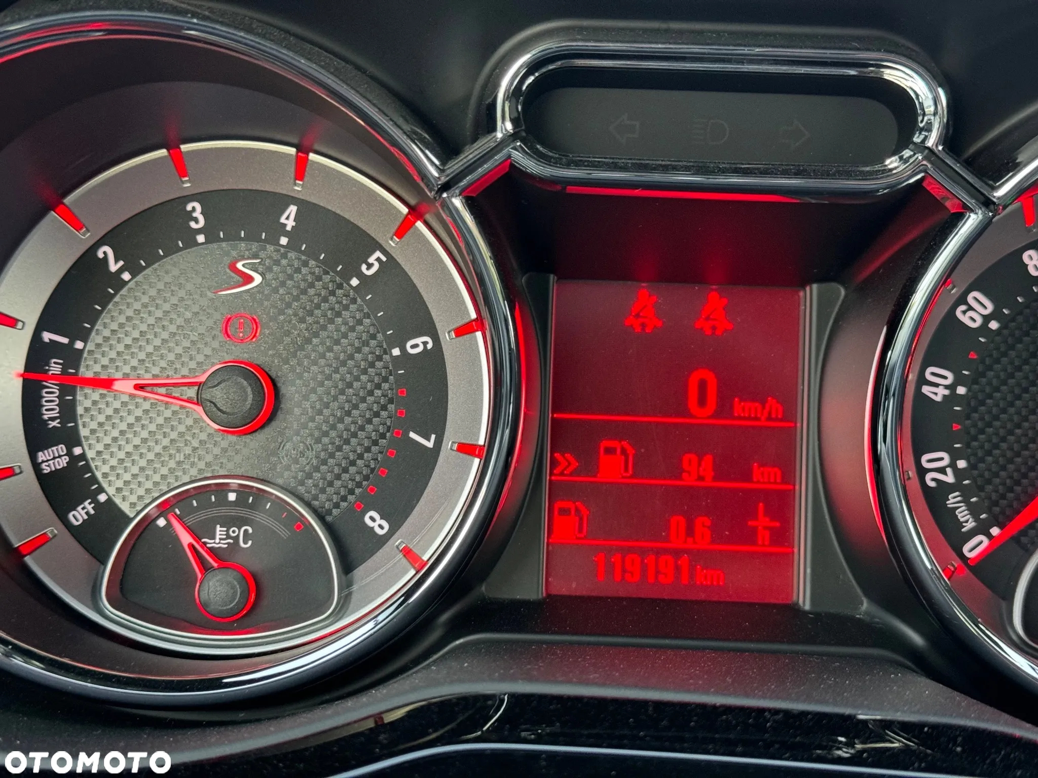 Opel Adam 1.4 Turbo S - 24
