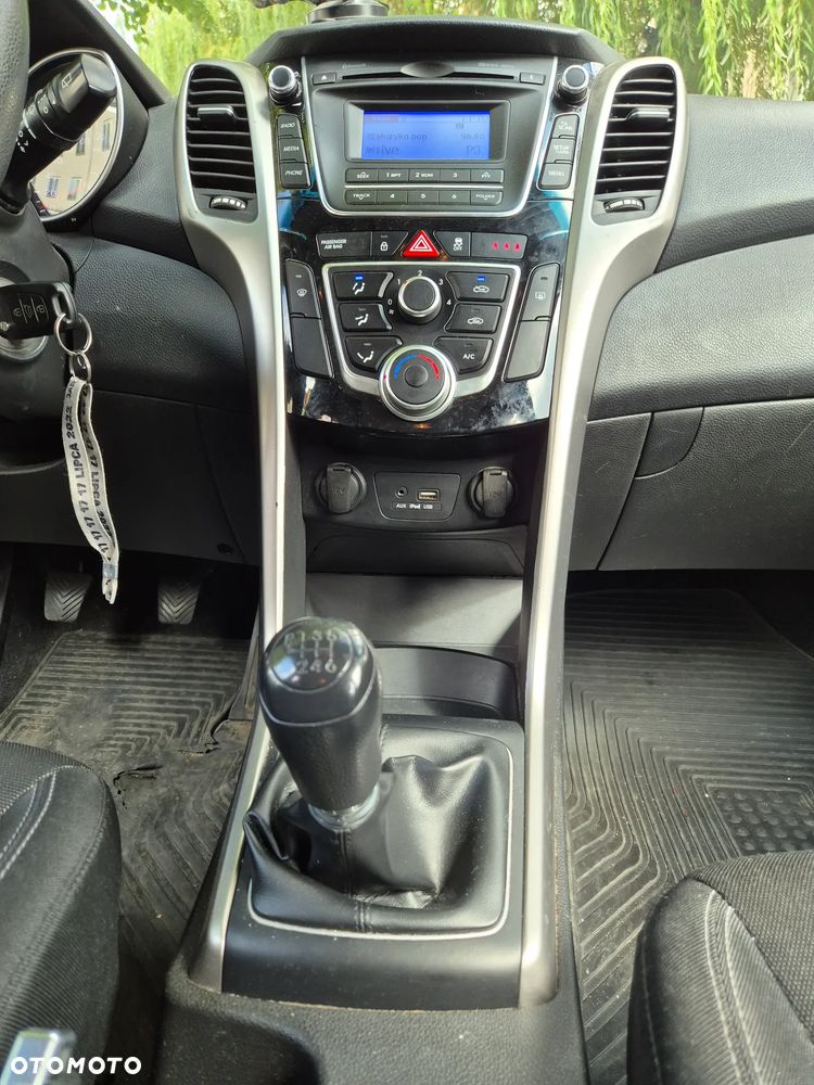 Hyundai i30 1.4 Classic + - 10