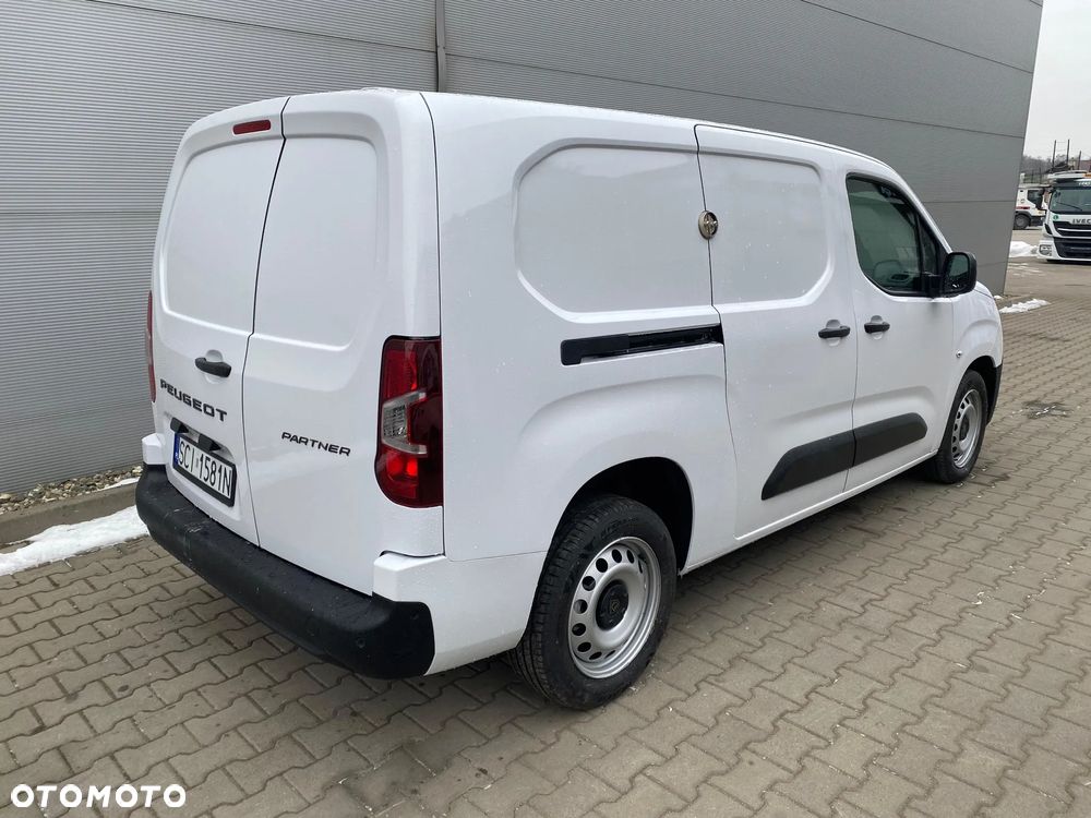 Peugeot PARTNER Van Long L2H1 1.5 100KM - 10