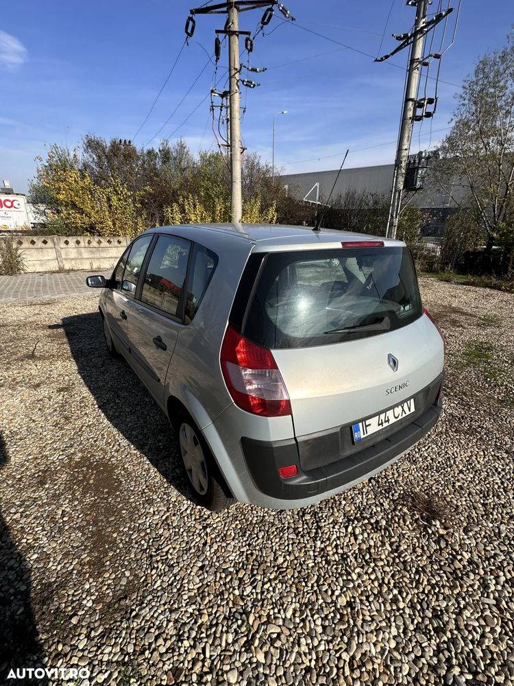 Renault Scenic II 1.5dCi Confort Dynamique - 6