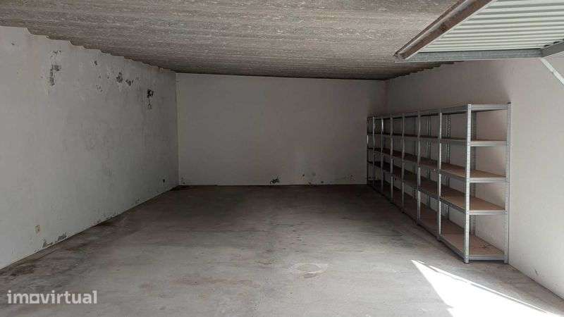 Vendo Garagem/Armazém com 69 m2 - Gaf. da Nazaré/Ílhavo
