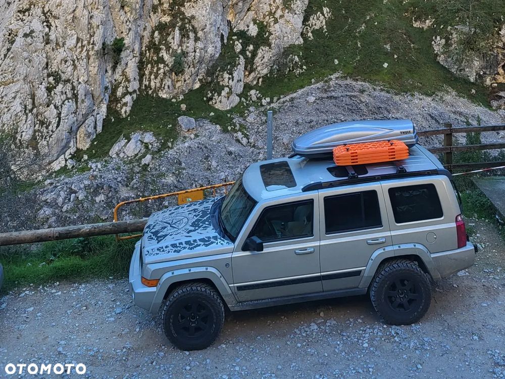 Jeep Commander 5.7 V8 HEMI Automatik Limited - 17