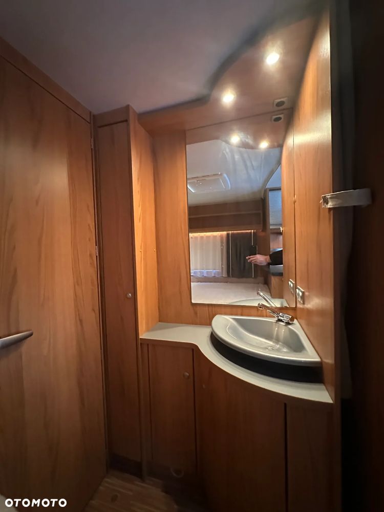 Burstner 460 TS BELCANTO z przedsionkiem Isabella i napędem !!! - 33