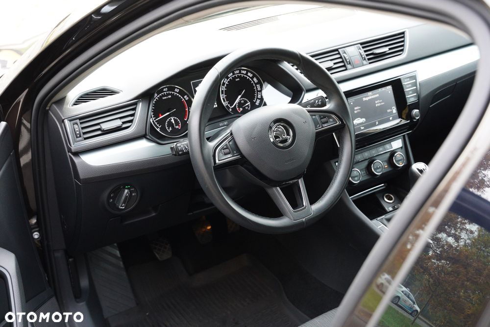 Skoda Superb 1.8 TSI Ambition - 22