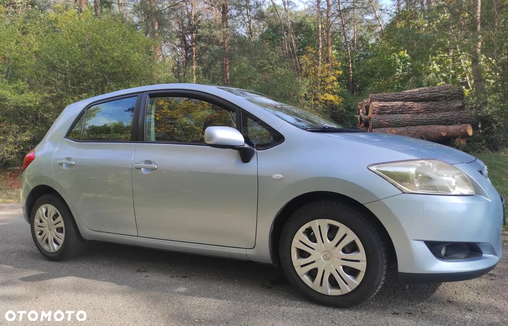 Toyota Auris - 2