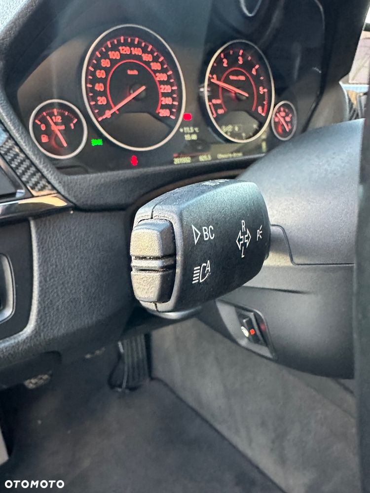 BMW Seria 3 318d M Sport EU6 - 21