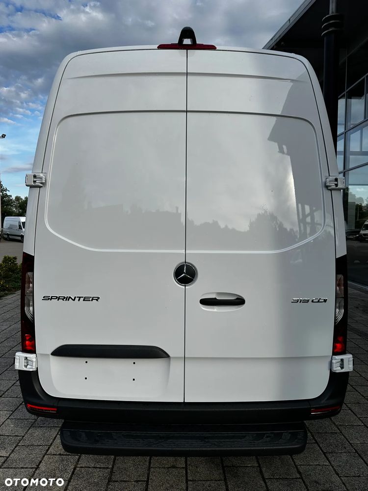 Mercedes-Benz Sprinter - 8