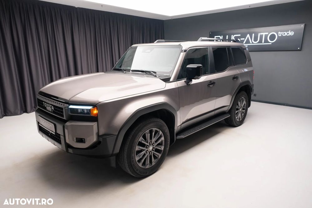 Toyota Land Cruiser - 3