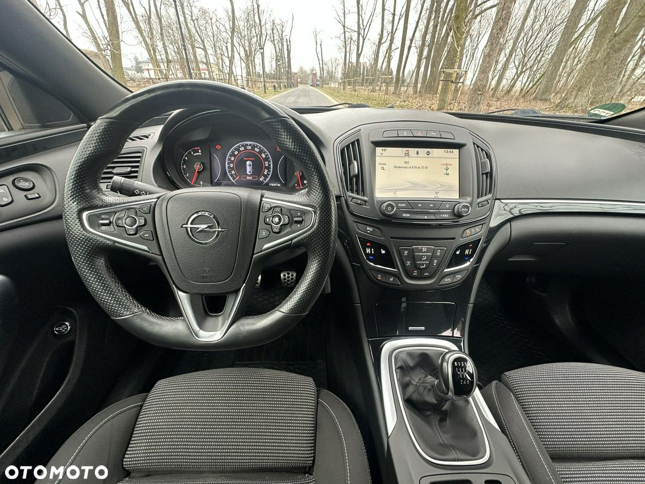 Opel Insignia - 36