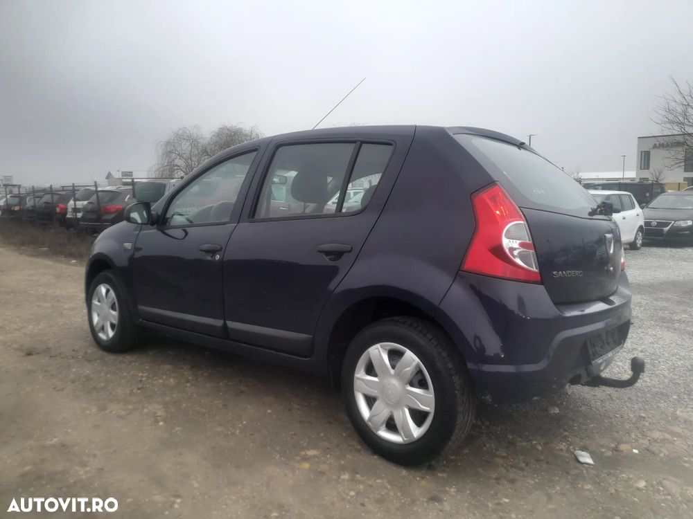 Dacia Sandero - 4