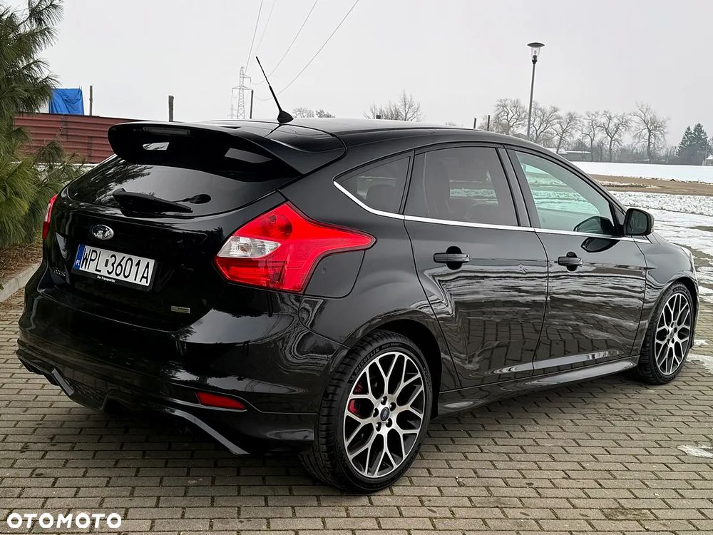 Ford Focus 1.6 EcoBoost Titanium - 12