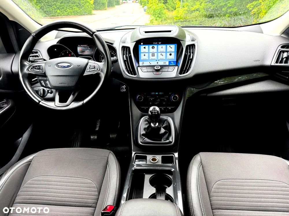 Ford Kuga 2.0 TDCi 2x4 Titanium - 5