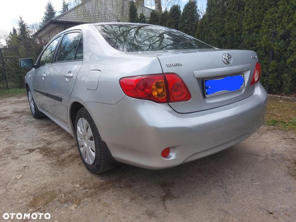 Toyota Corolla 1.6 VVT-i Luna - 3