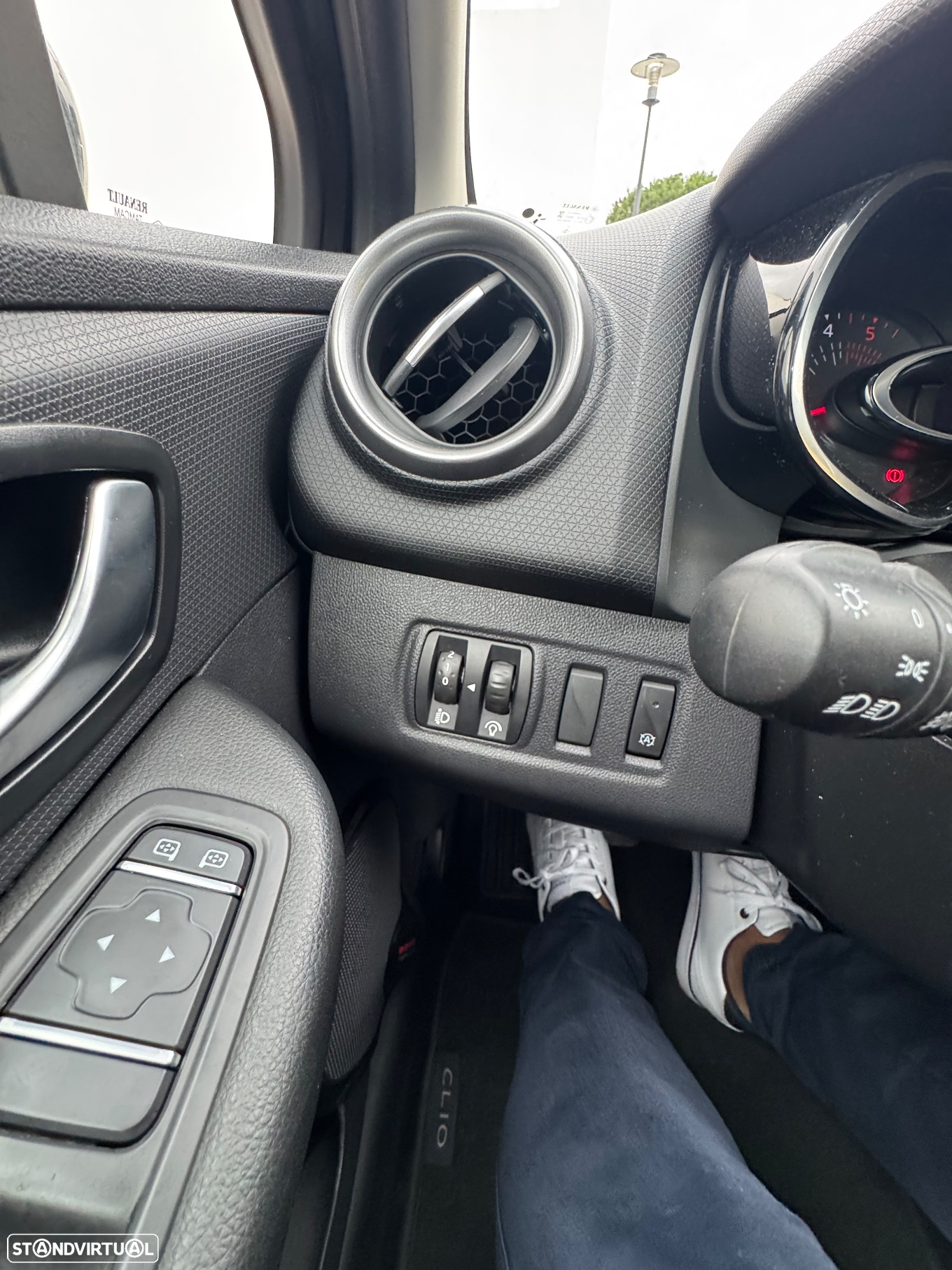 Renault Clio 1.5 dCi Limited - 19