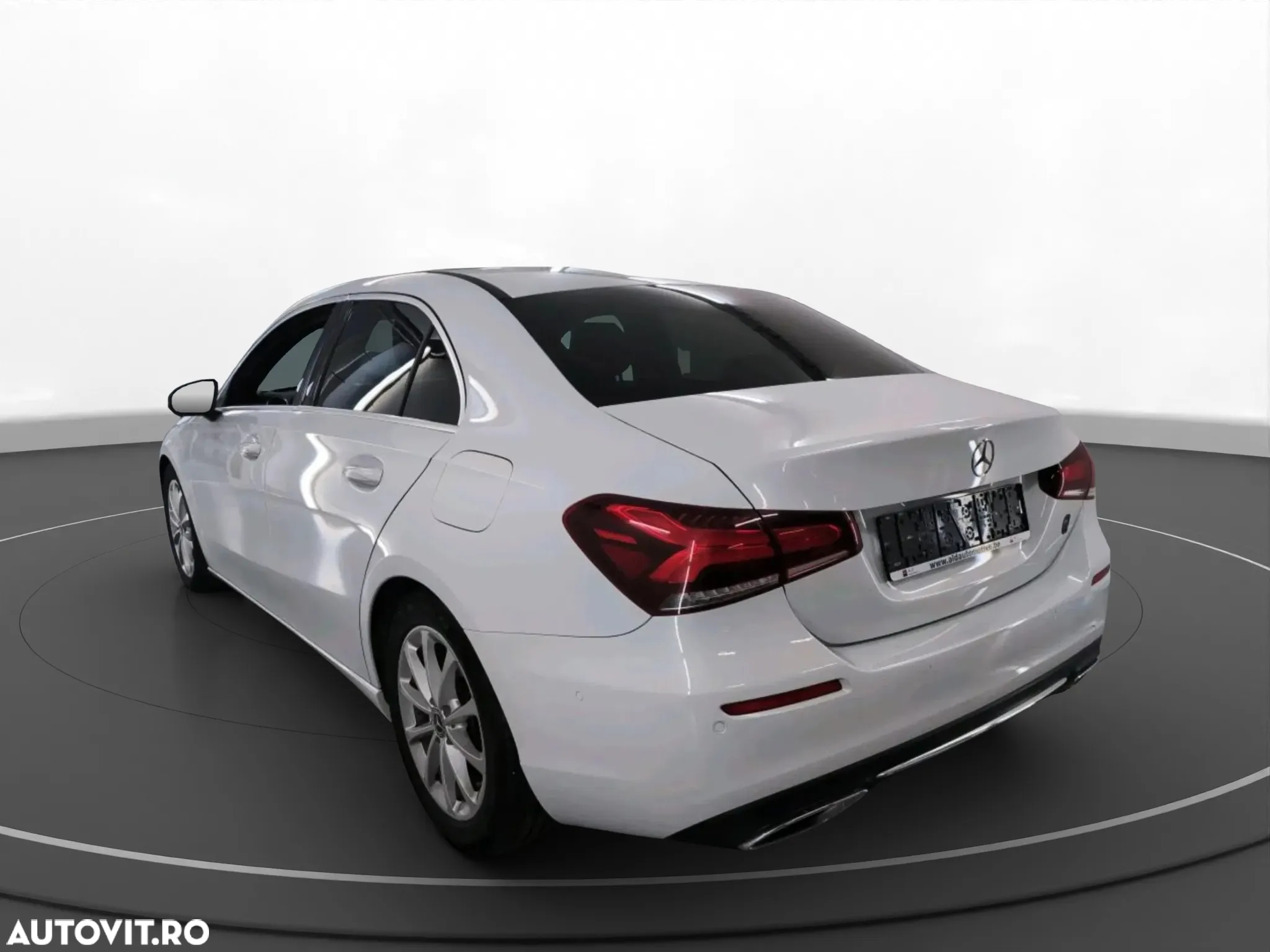 Mercedes-Benz A 180 d Sedan Aut. - 4