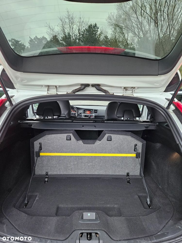 Volvo V60 D4 Drive-E Momentum - 18
