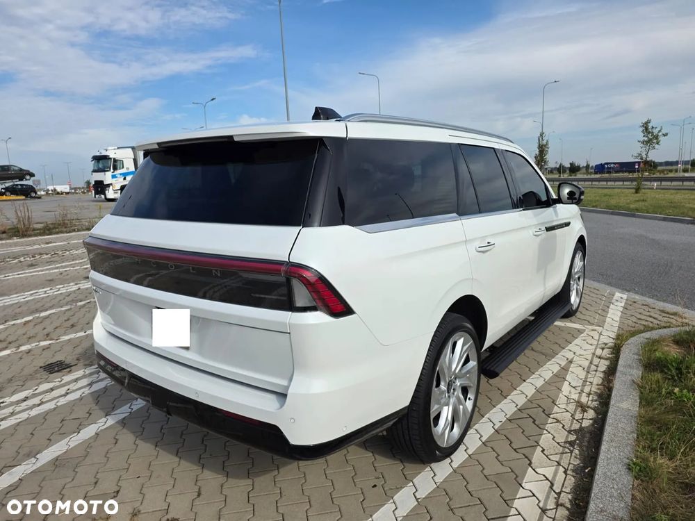 Lincoln Navigator - 5