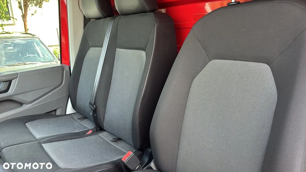 Volkswagen Crafter - 13