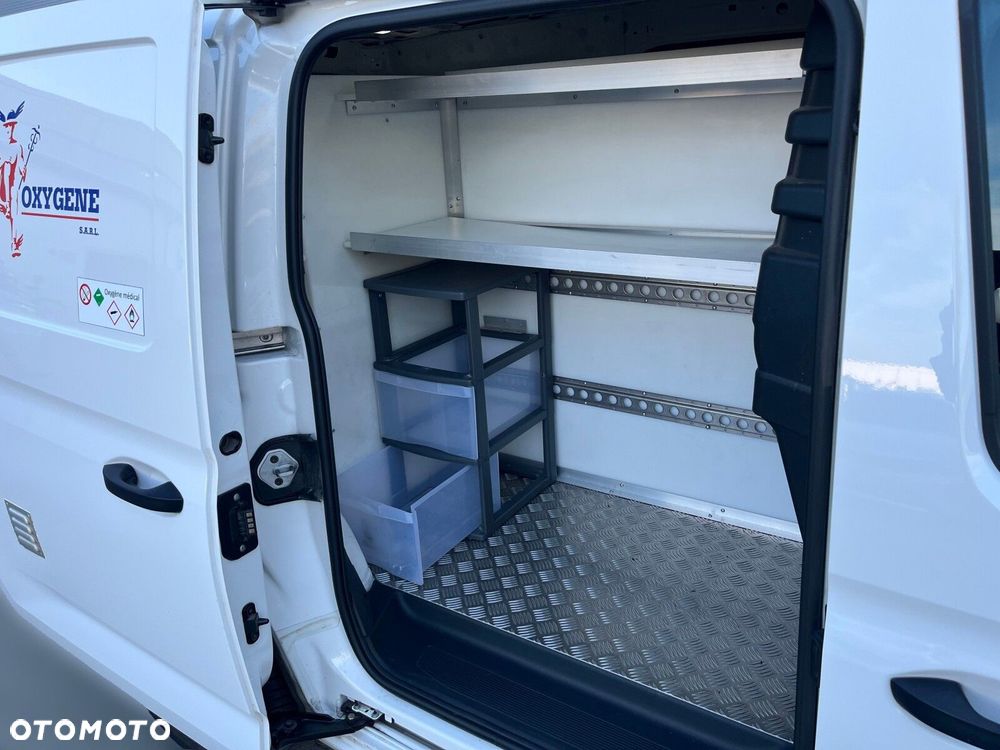 Volkswagen Caddy Maxi Cargo - 26