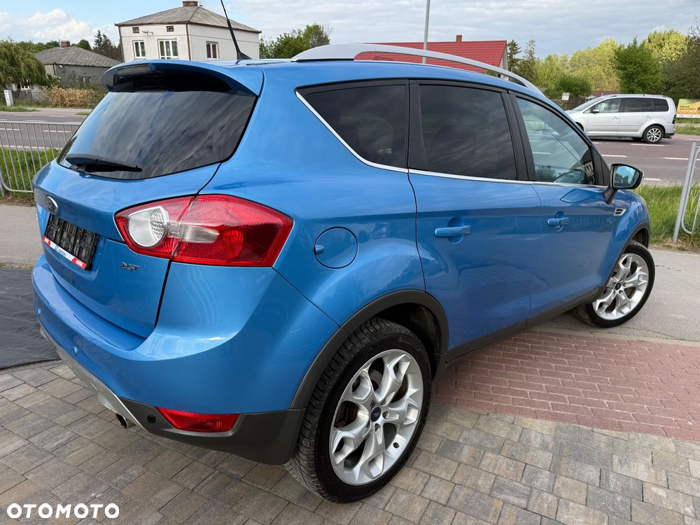 Ford Kuga 2.5 4x4 Titanium - 2