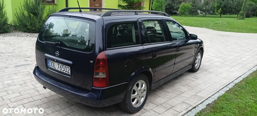 Opel Astra - 4