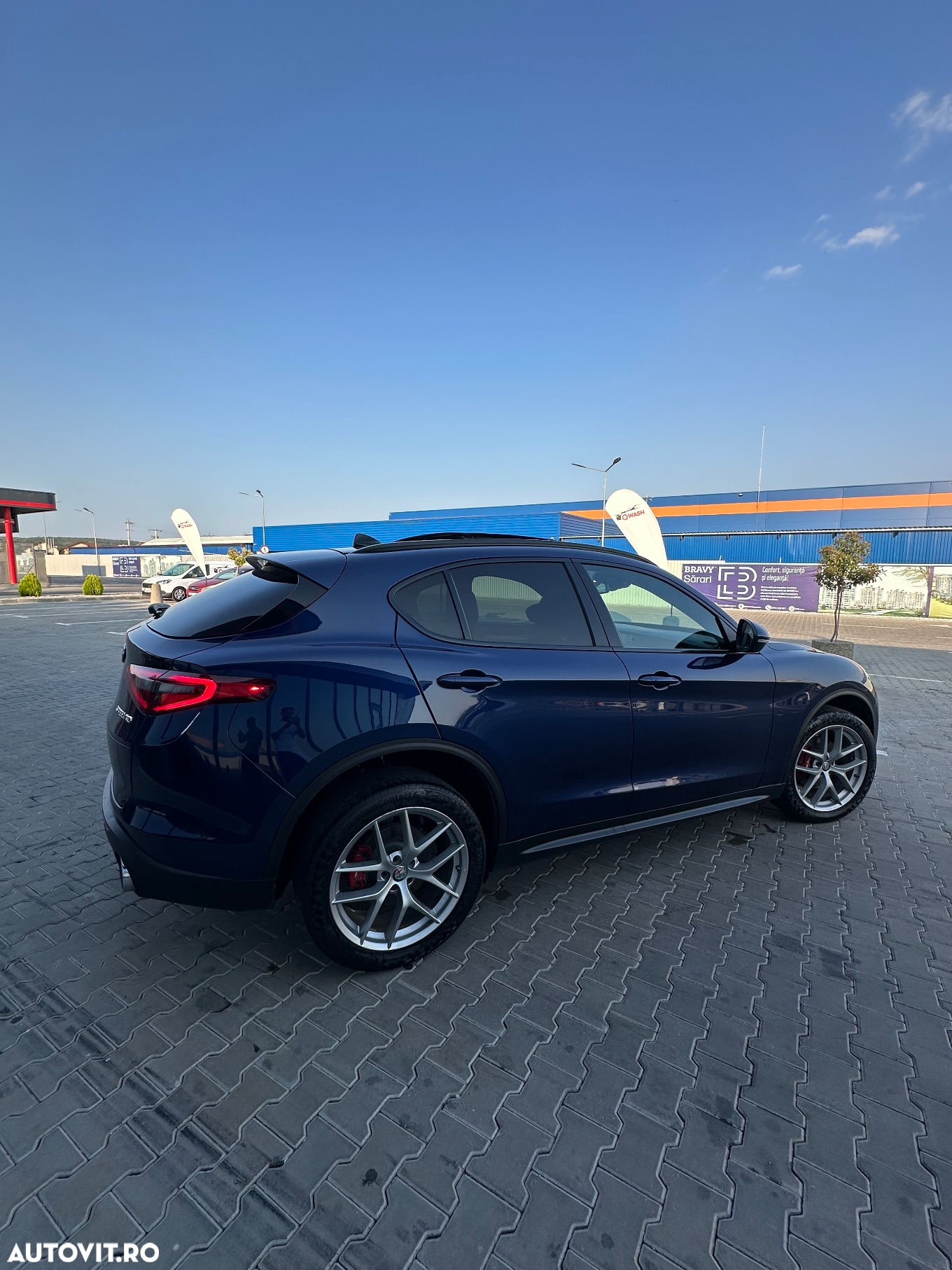 Alfa Romeo Stelvio 2.0 Turbo 16V AT8-Q4 Ti - 13