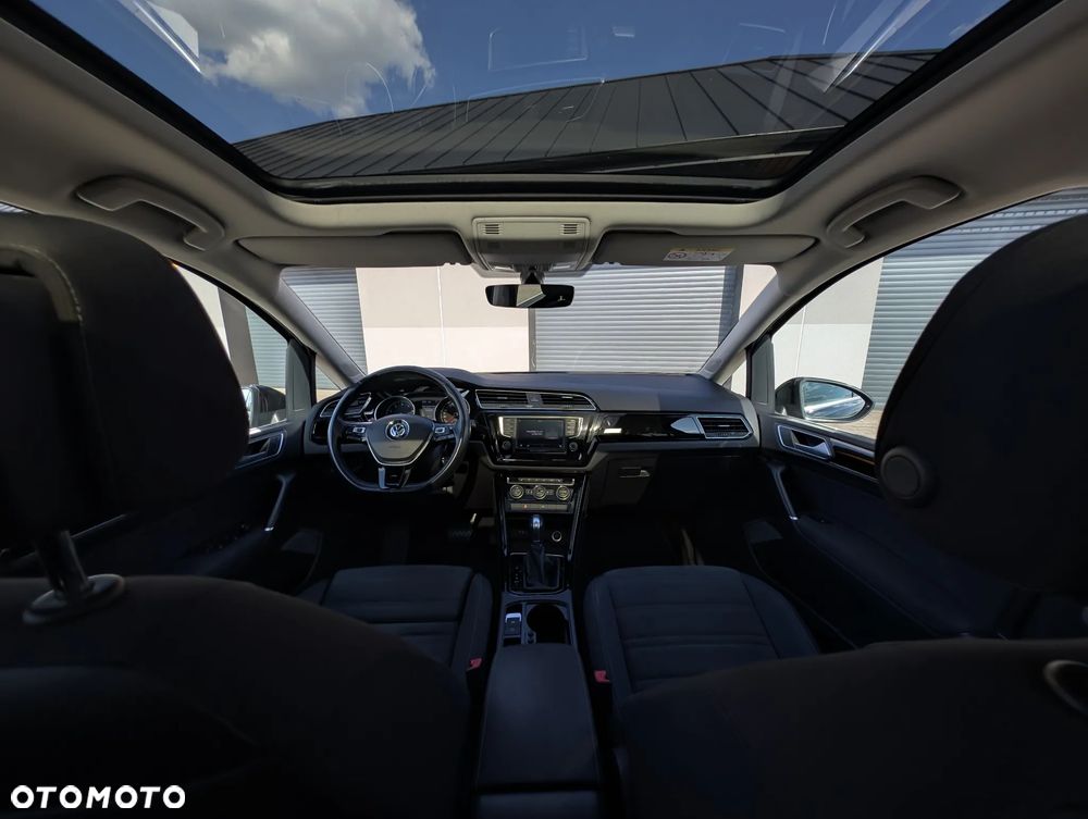 Volkswagen Touran 1.8 TSI (BlueMotion Technology) DSG Highline - 24