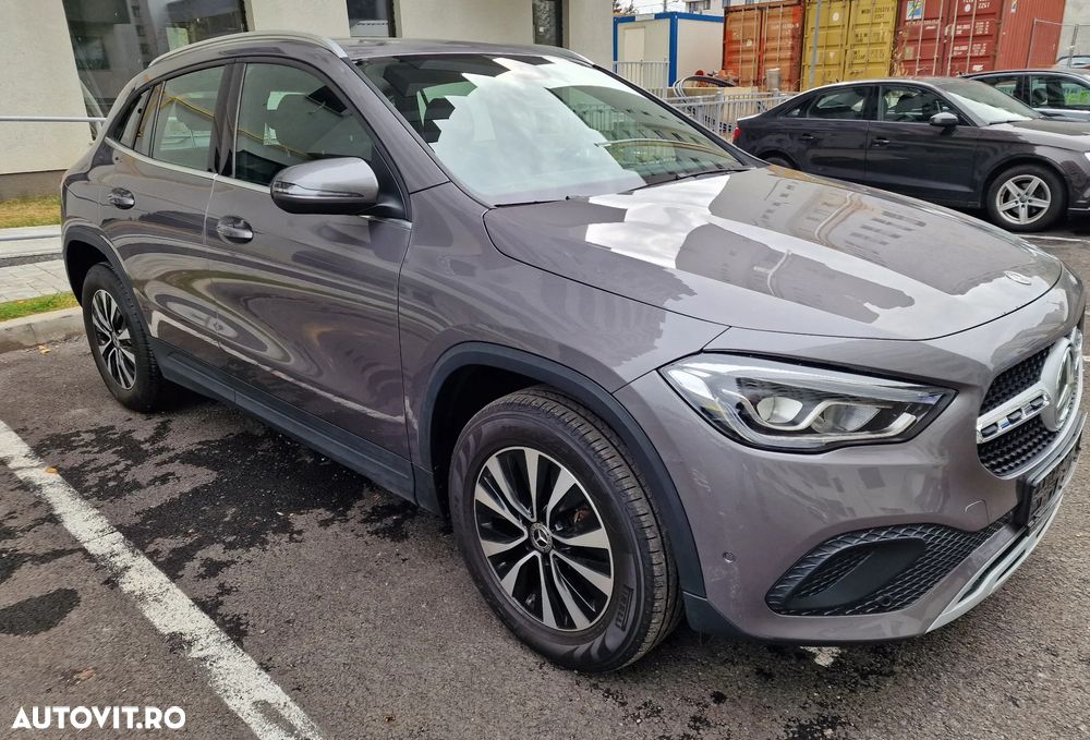 Mercedes-Benz GLA - 9