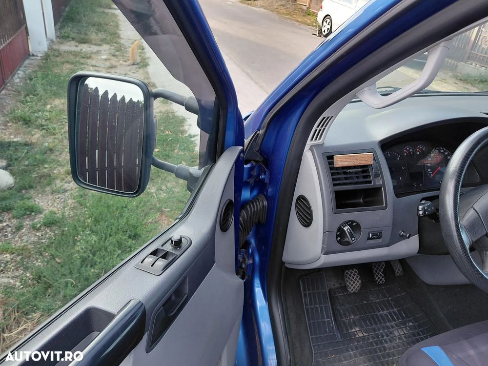 Volkswagen Transporter - 8