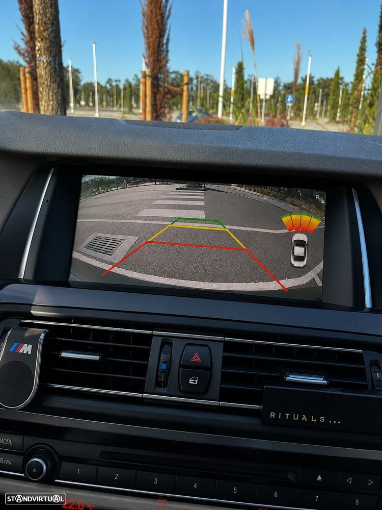 BMW 520 d Auto - 11