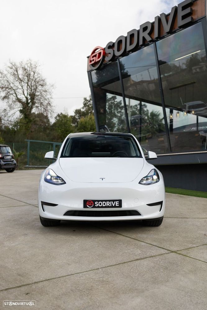 Tesla Model Y Standard RWD - 15