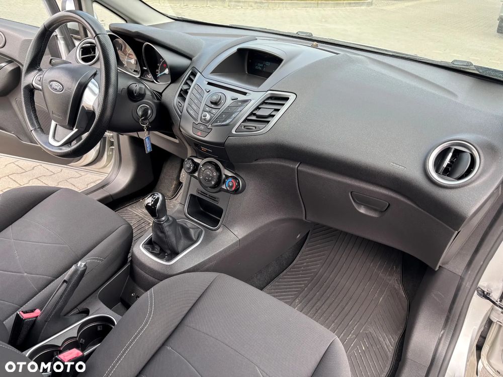 Ford Fiesta 1.25 Silver X - 13