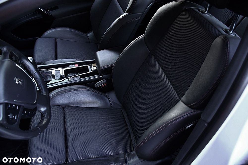 Peugeot 508 1.6 e-THP Active S&S - 34