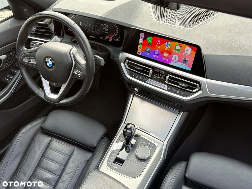 BMW Seria 3 330i Sport Line sport - 23